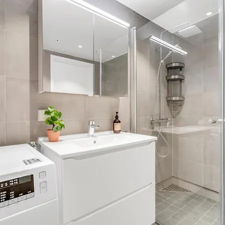 Arctic Supreme Luxe L Heated Balcony L Free Parking *